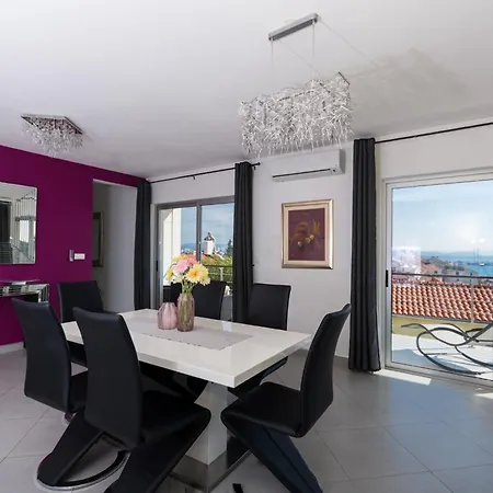 Апартаменты By The Sea Tribunj, Vodice - 24102 Трибунь