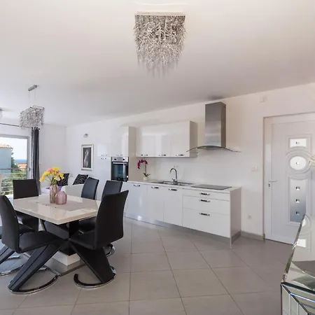 Apartman By The Sea Tribunj, Vodice - 24102