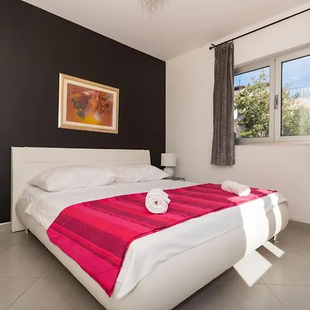 Apartament By The Sea Tribunj, Vodice - 24102 *