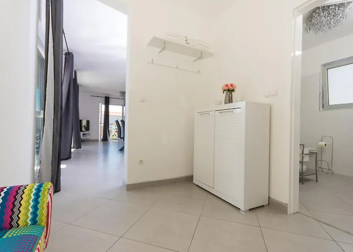 By The Sea Tribunj, Vodice - 24102 Appartement